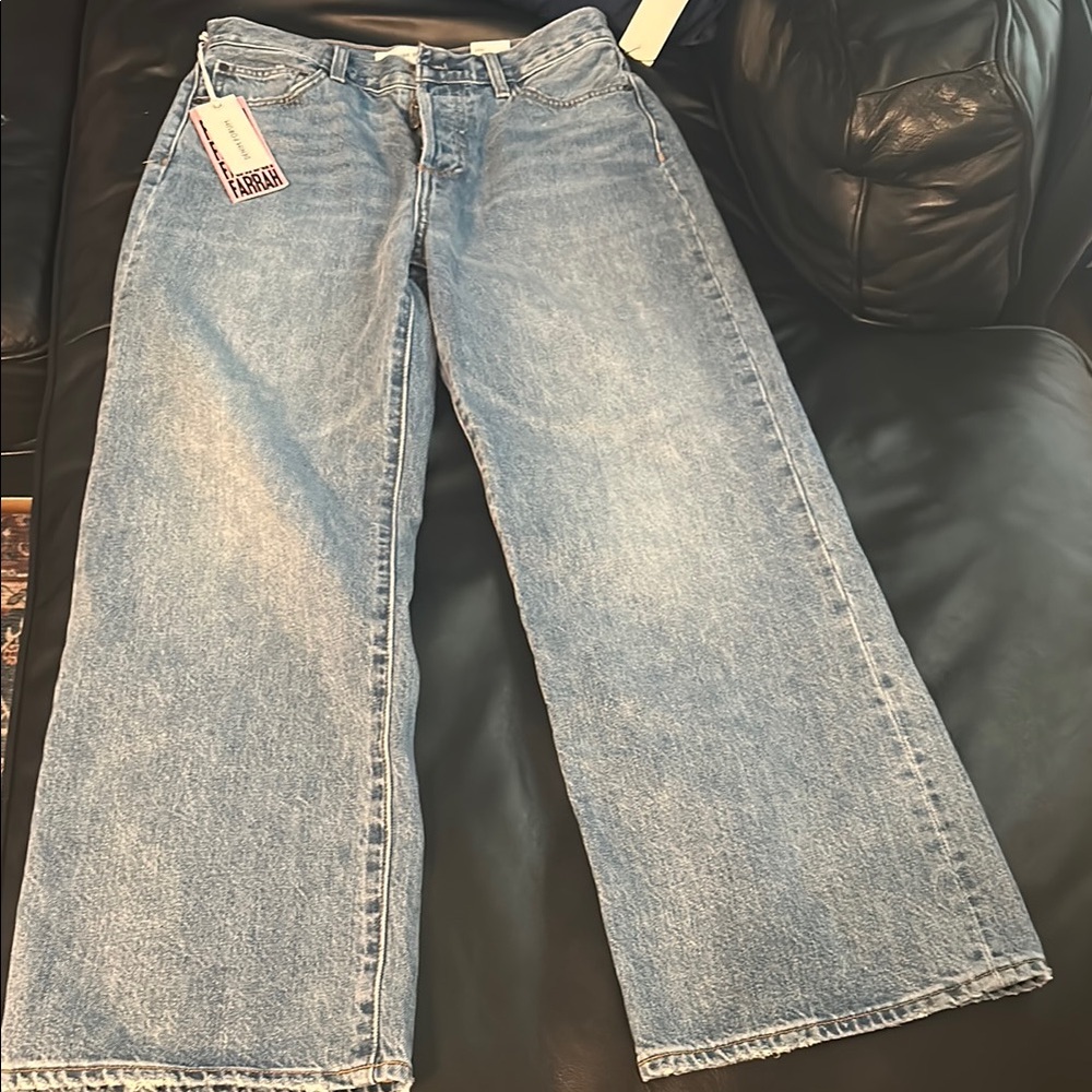 Aritzia Denim forum the Farrah high rise